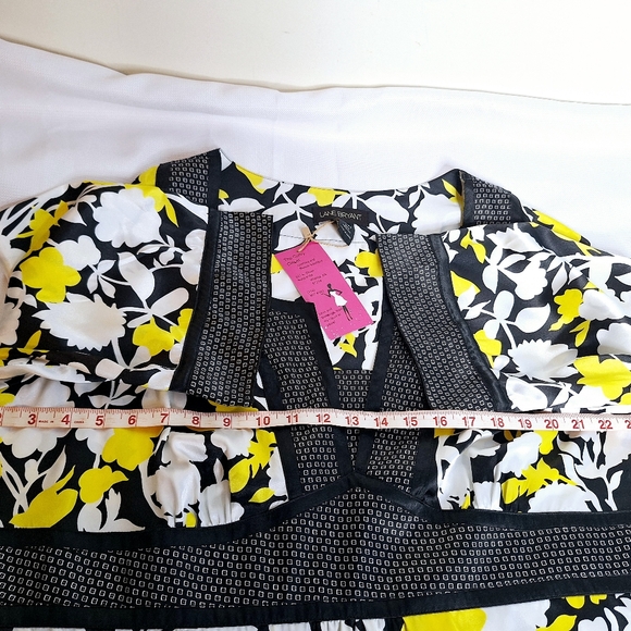 NWT Lane Bryant brand" The Kimono Tunic" Tunic blouse size 22/24. - Picture 4 of 8